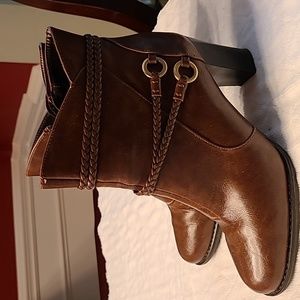 Life Stride Ankle Boots